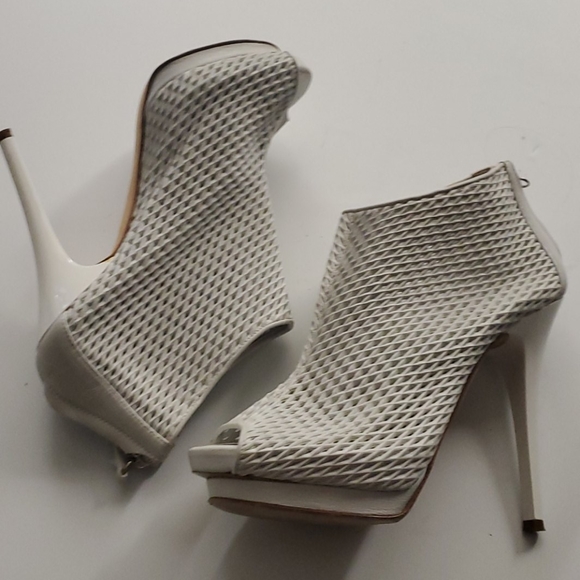 Giuseppe Zanotti White Mesh Bootie - Picture 2 of 5